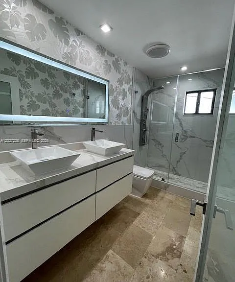 1252 Coral Ln — Photo 8