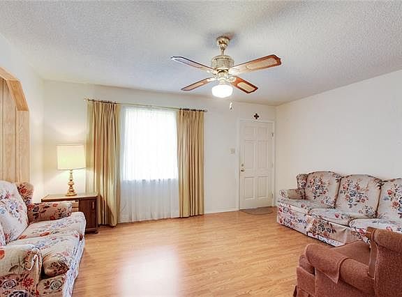 2nd image of 345 Elmwood Dr