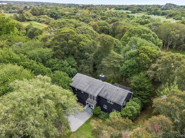 126 Fairview Avenue, Montauk, NY 11954