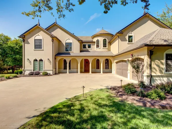 10014 N Kentallen Rd, Owasso, OK 74055
