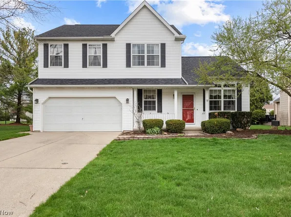 27070 Glenside Ln, Olmsted Township, OH 44138