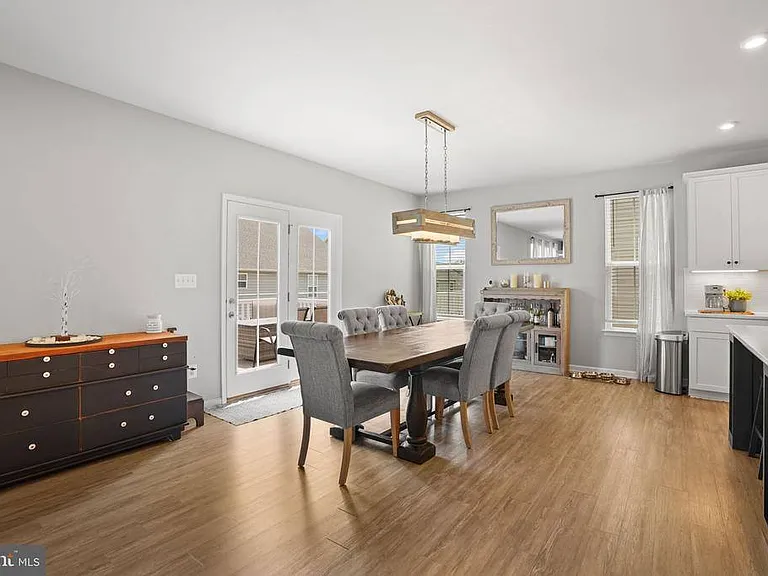 12405 Southington Dr — Photo 15