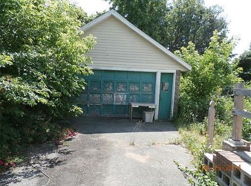 2nd image of 101 Grant St