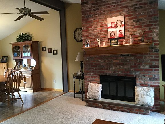 4th image of 3707 Woodhaven Cir