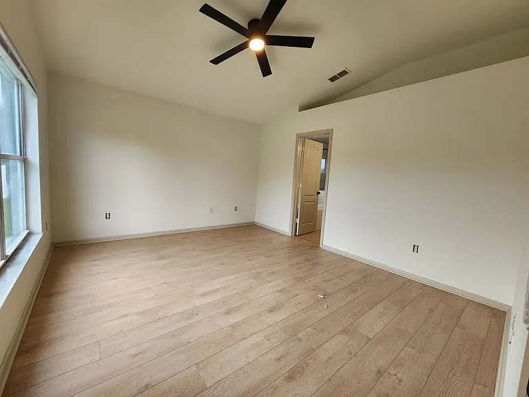3333 Keswick Ct — Photo 12