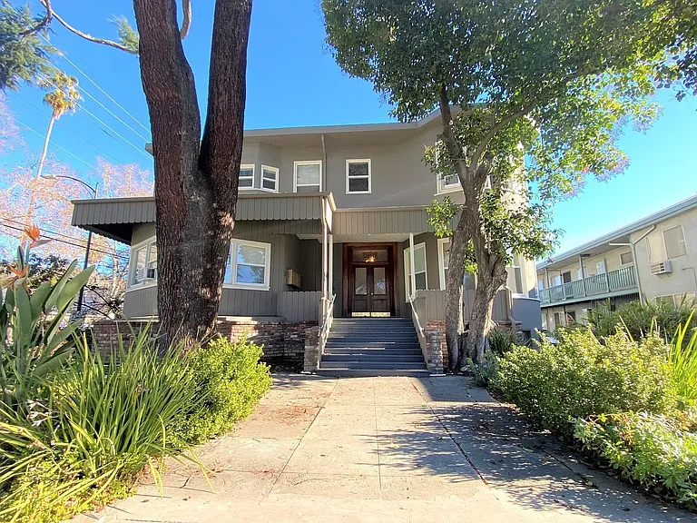296 N 3rd St #D — Photo 1
