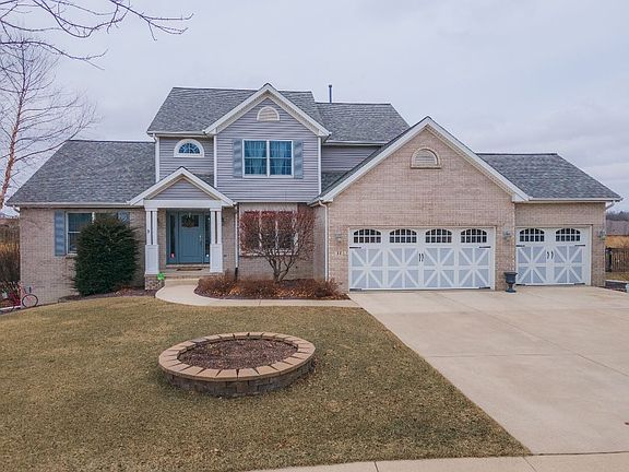 2nd image of 33 Crooked Creek Ct
