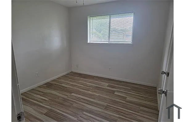 Building Photo - 8762 Mickleton Dr