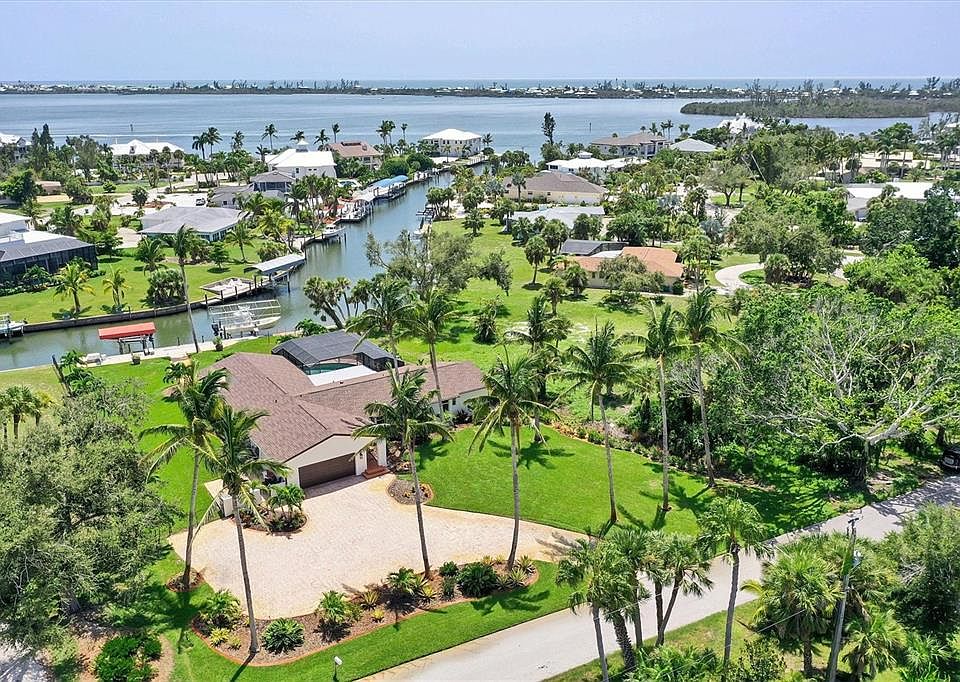 560 Lookout Aly, Cape Haze, FL 33946 Zillow