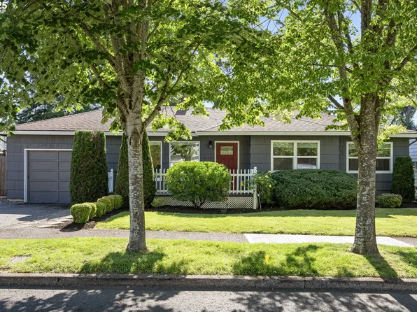 4770 SW Beech Dr, Beaverton, OR 97005