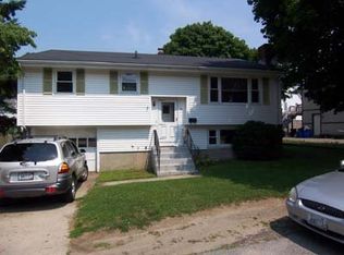 14 Smith Ave, Newport, RI 02840