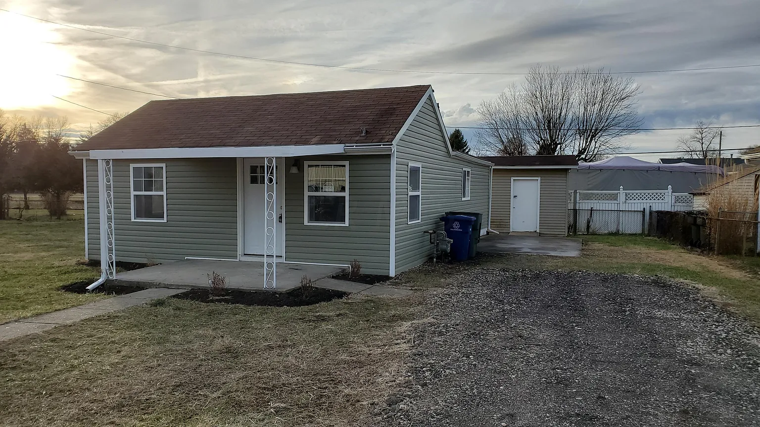 3243 R Ave photo 1