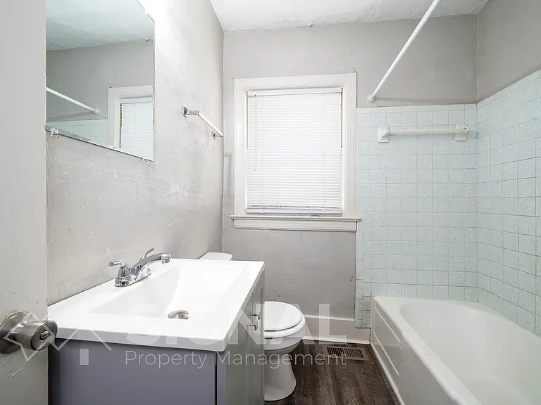 4724 Terrace S #M — Photo 15
