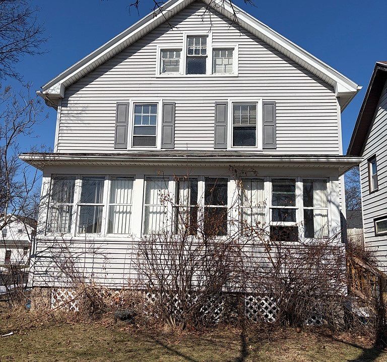 1st image of 144 Devon Rd