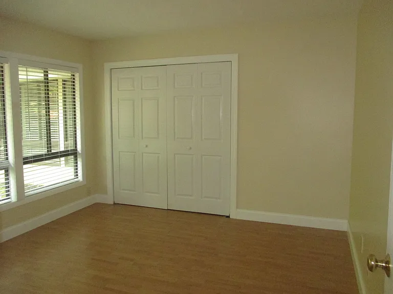 41 Greenside Ln — Photo 12