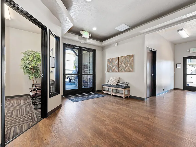 Aspen Creek Apartments — Photo 19