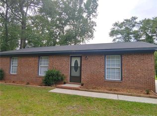 378 Appaloosa Dr, Spring Lake, NC 28390
