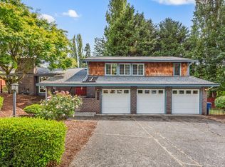 3641 NE 169th St, Lake Forest Park, WA 98155