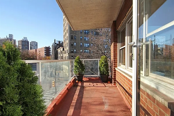 Sold by Corcoran | media 2