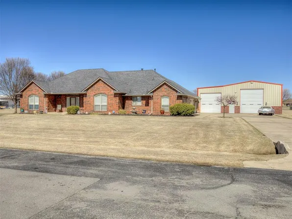 14715 Pecan Grv, Yukon, OK 73099