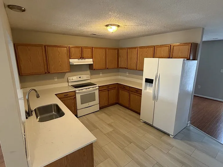 113 Steam Engine Dr #208 — Photo 2