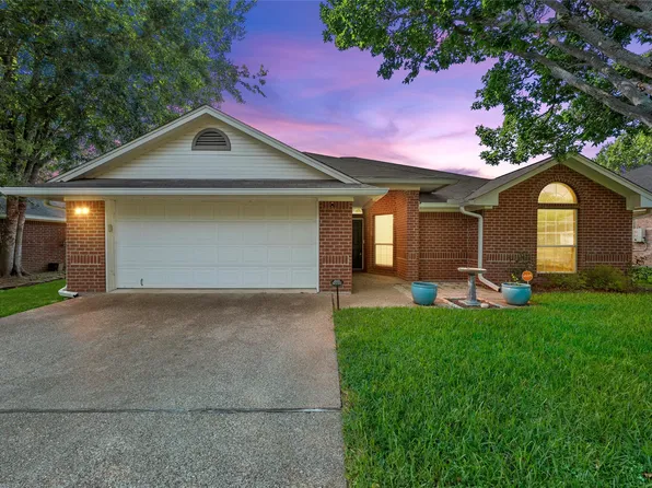 10604 Sierra West Dr, Woodway, TX 76712