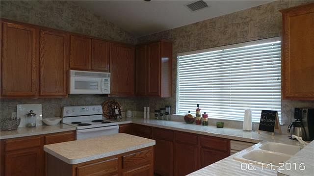 2nd image of 1912 Signal Ridge Pl