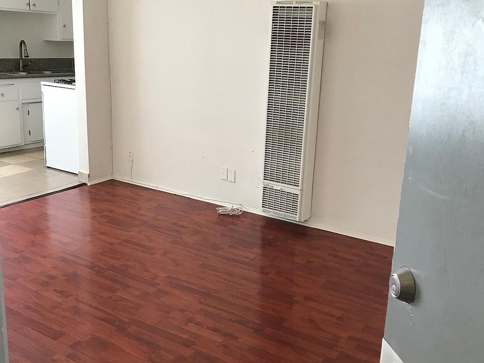 1st image of 7-12711 Pacific Ave #7