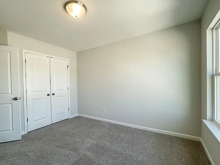 Guest Bedroom #1