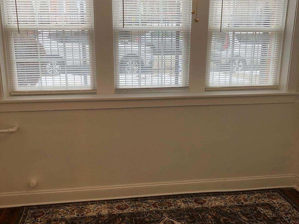 1st image of 3434 W Evergreen Ave
