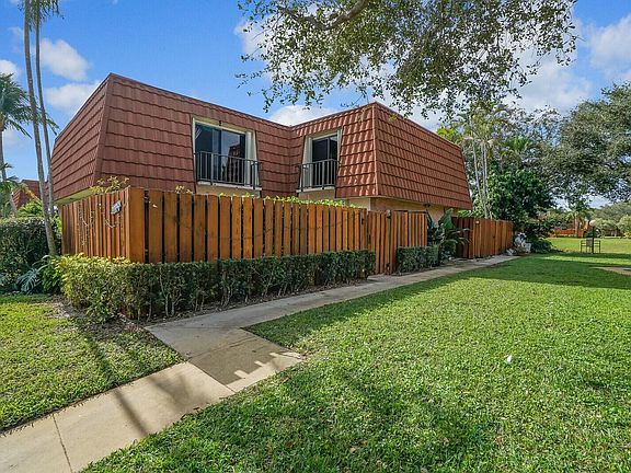 2nd image of 3207 Spanish Wells Drive #36-D