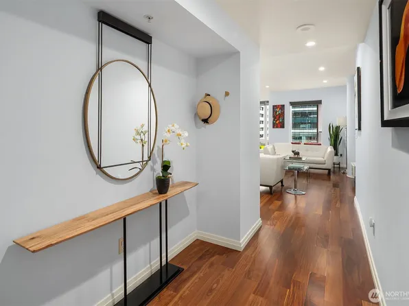 500 106th Avenue NE #813, Bellevue, WA 98004