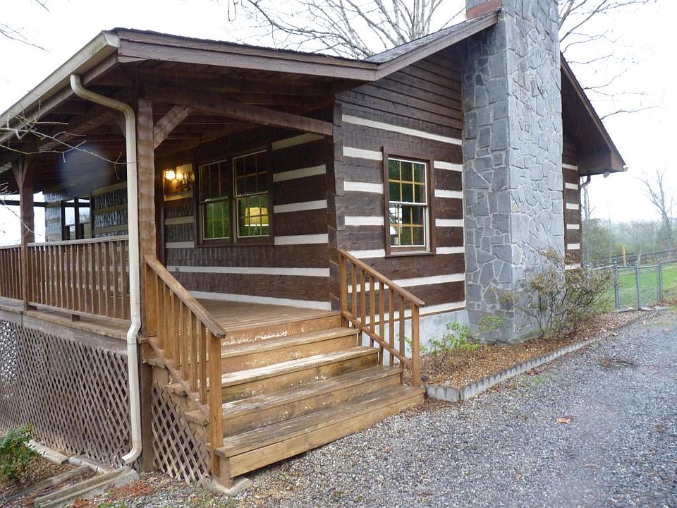1st image of 225 Turman Dr