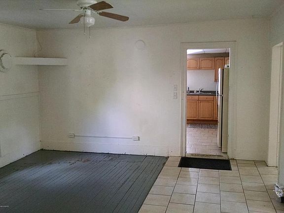 4th image of 804 N 4th Ave