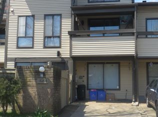 18208 Fifeshire Dr, Gaithersburg, MD 20886