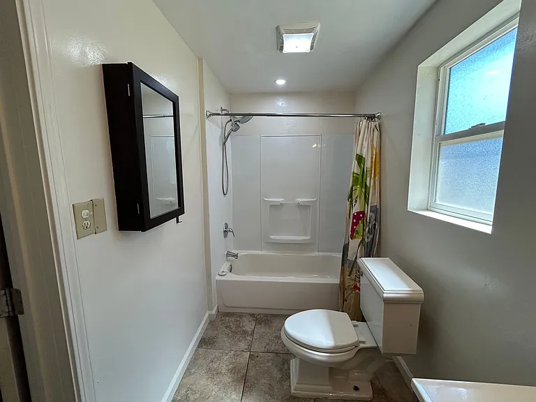 7252 Lincoln Blvd — Photo 7