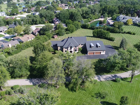 8511 Kearney Rd, Downers Grove, IL 60516