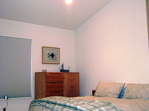 5th image of 521 James Cir #1