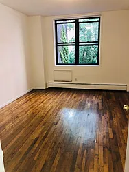 Rented by R New York