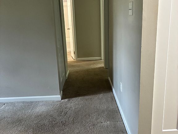 3rd image of 178 Elephant Rd