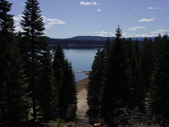 3rd image of 1213 Lassen View Dr