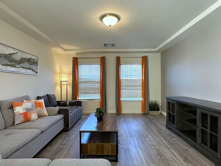 8573 Silver Coast St — Photo 16