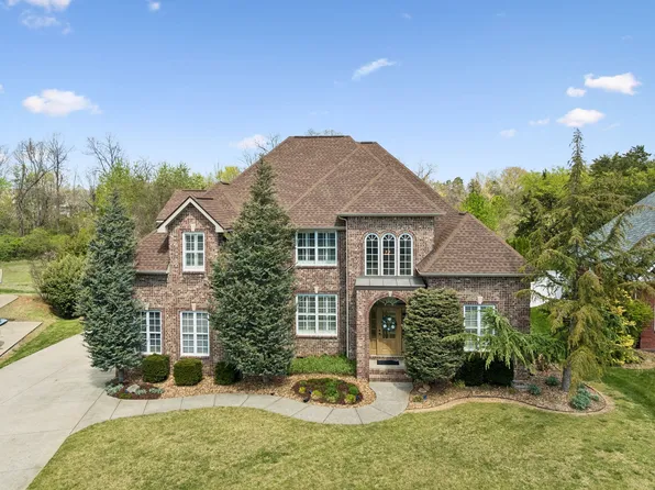 427 Creekview Dr, Murfreesboro, TN 37128