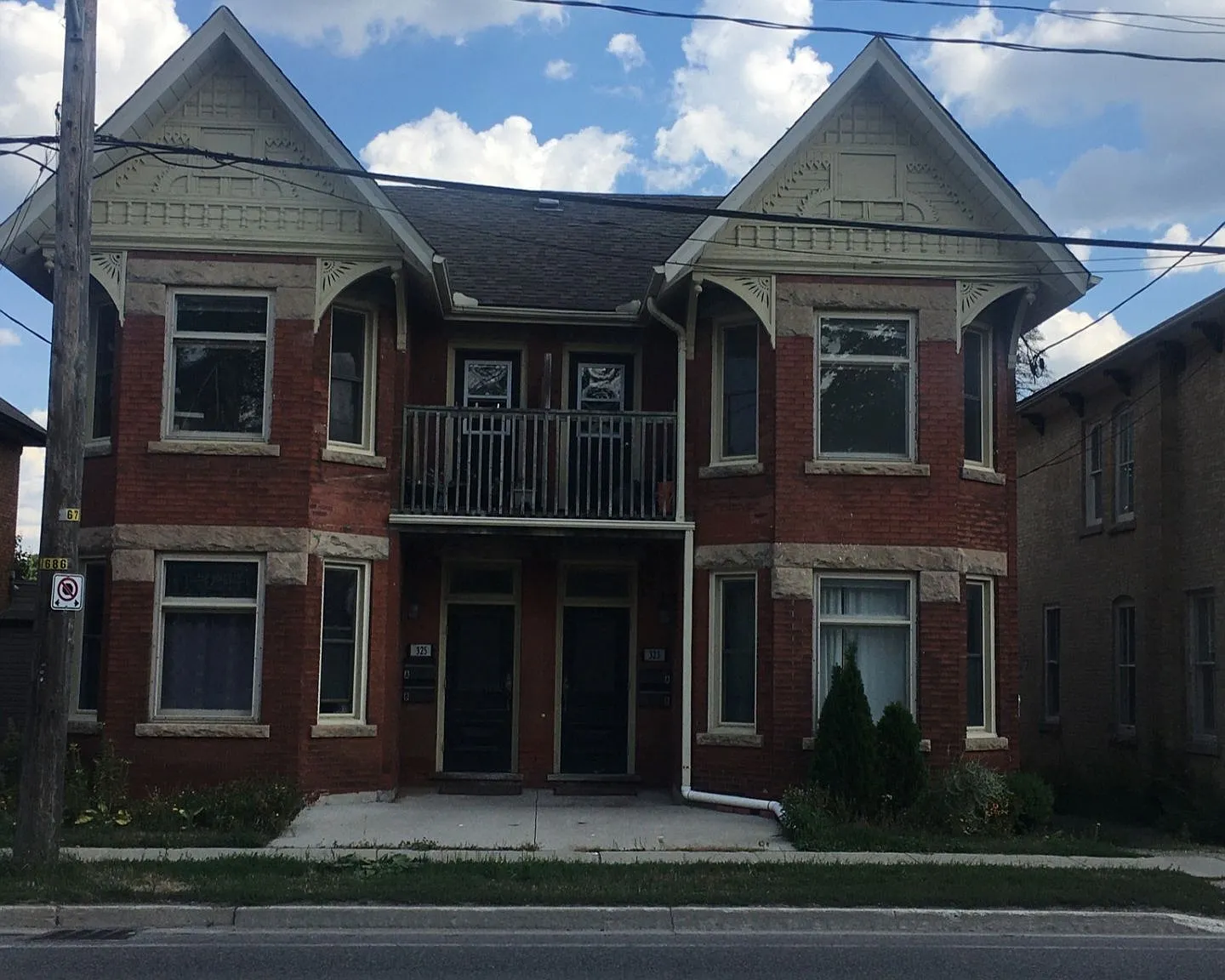 2 bed, $2,000 — Photo 1