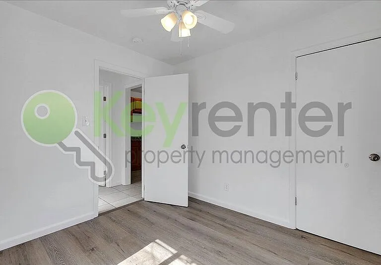 4806 Yosemite Ave #A — Photo 12