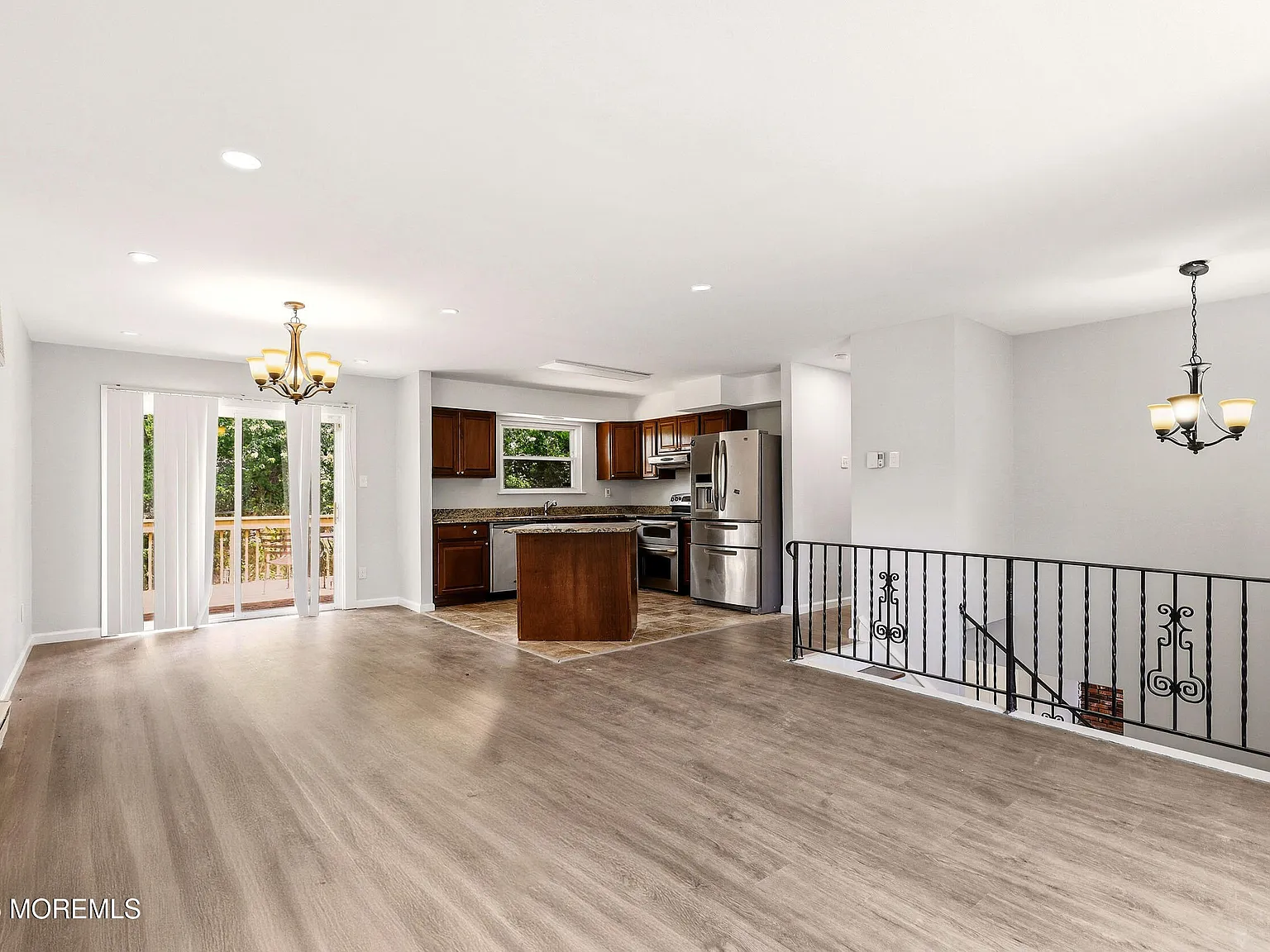 5 bed, 1752 sqft, $3,000 — Photo 2