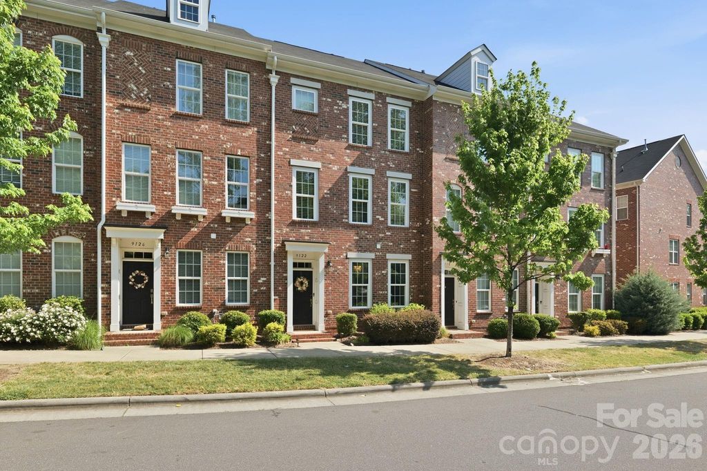 9122 Oban Passage Dr, Charlotte, NC
