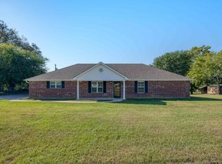 112 Noonday Dr, Chandler, TX 75758