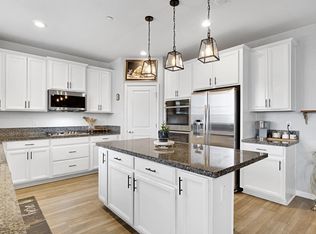 4240 Hillside Rd, Madera, CA 93636