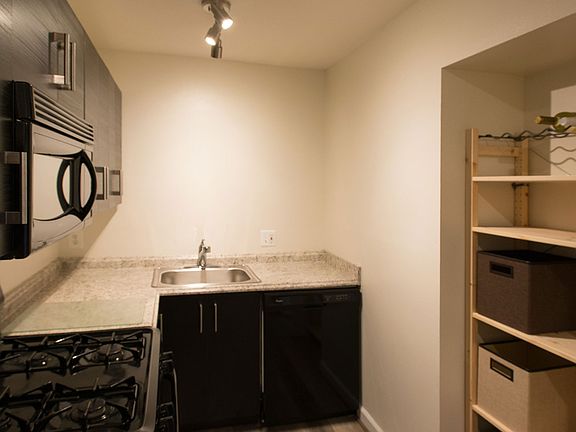 4th image of 216 Park Terrace Ct SE APT 97